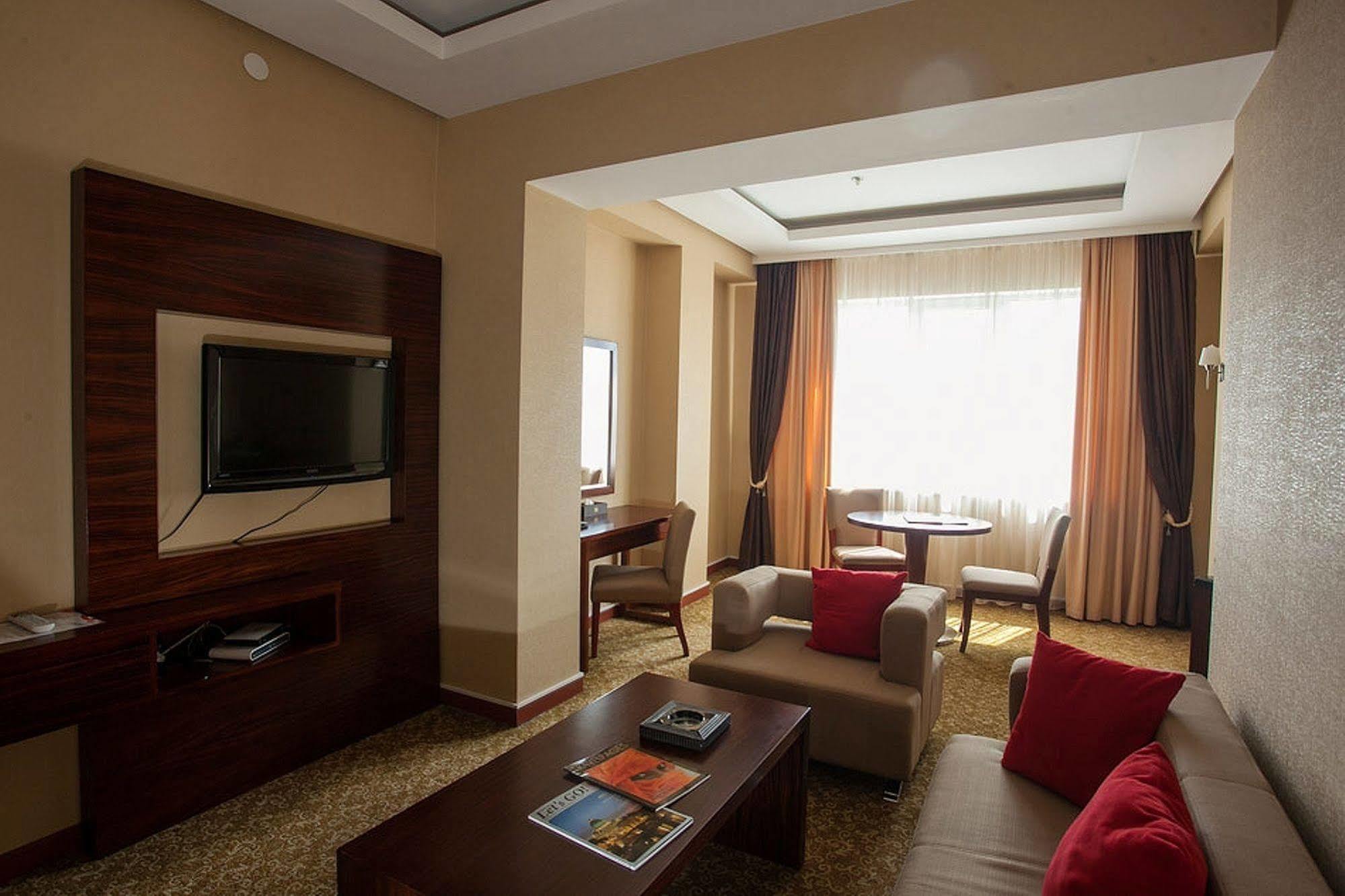 Regardal Hotel Almaty Exterior photo